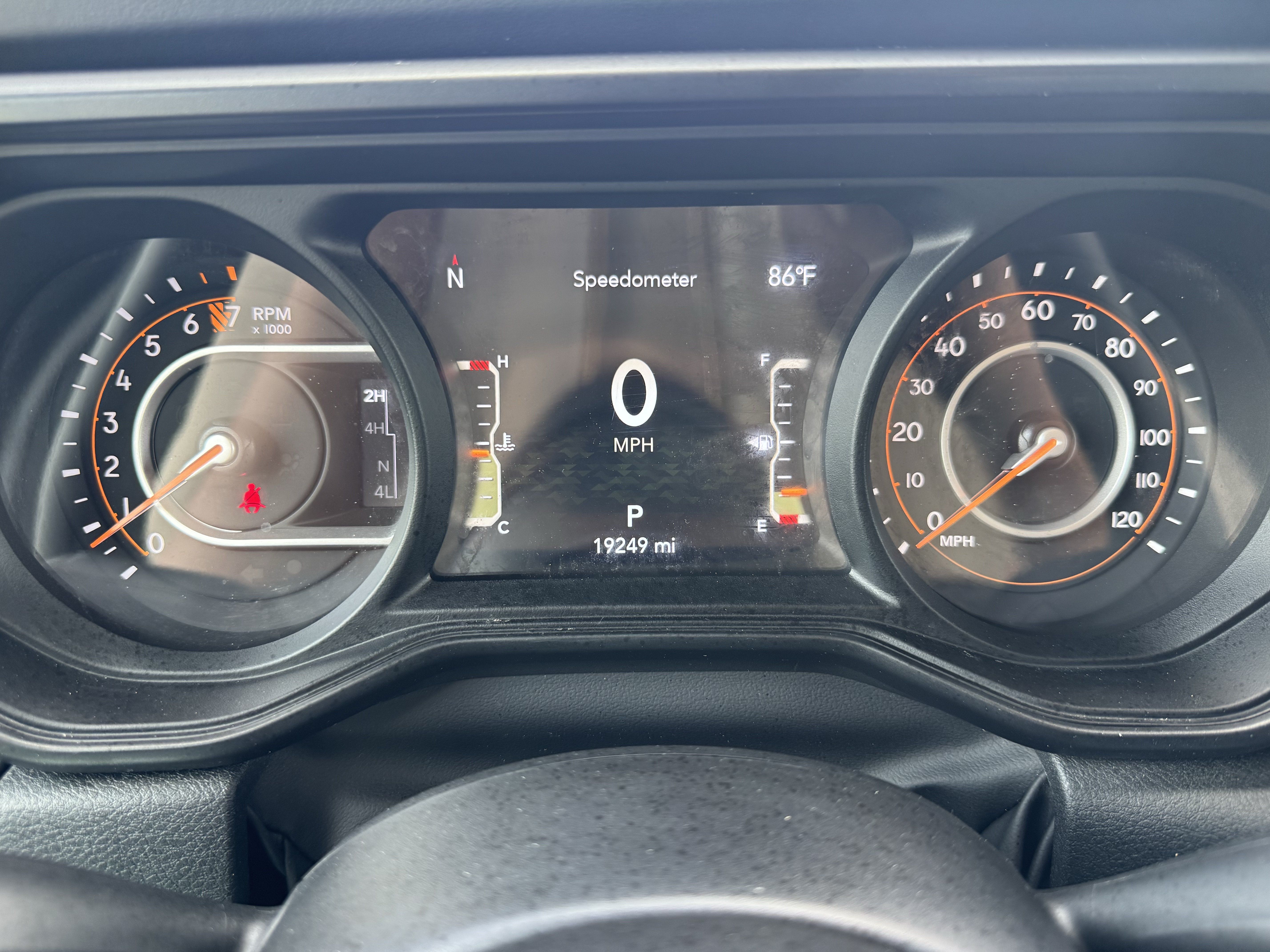 Used 2025 Jeep Gladiator Mojave AWD/4WD image 11