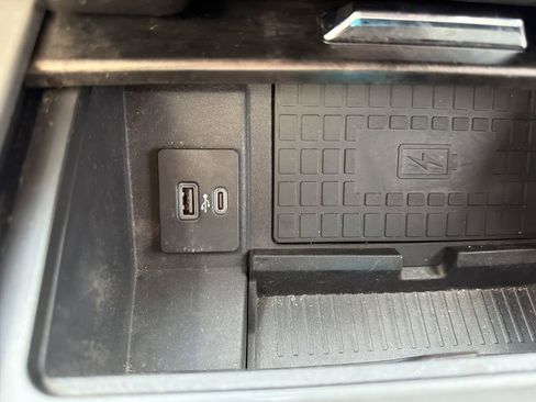 Used 2022 Ford F250 Lariat w/ Lariat Ultimate Package image 30