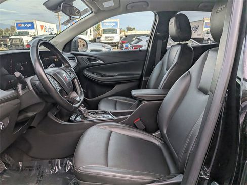Used 2024 Buick Encore GX Sport Touring image 14