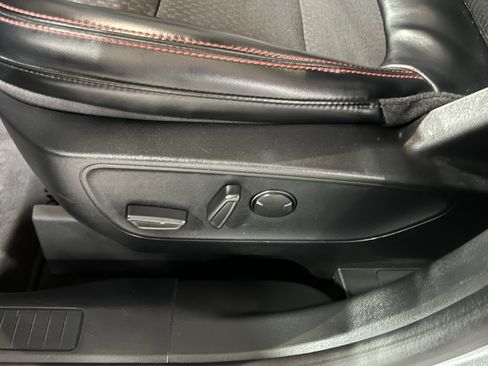 Used 2024 Ford Escape ST-Line image 18