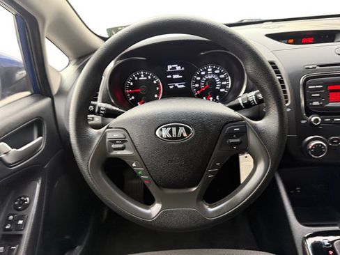 Used 2017 Kia Forte LX FWD image 14