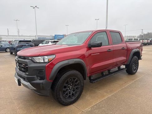 Used 2023 Chevrolet Colorado Trail Boss w/ Technology Package image 8