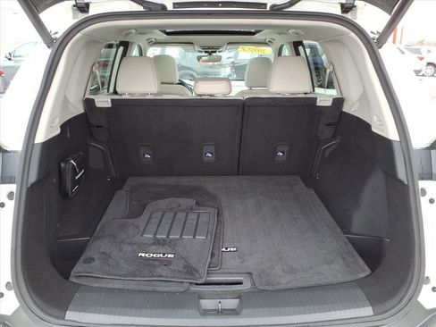 Certified 2023 Nissan Rogue SV w/ SV Premium Package image 8