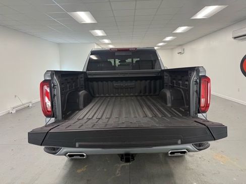 New 2026 GMC Sierra 1500 AT4 w/ AT4 Preferred Package image 8