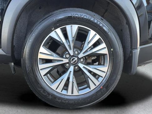 Certified 2023 Nissan Rogue SV w/ SV Premium B Package image 15