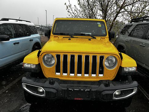 Used 2018 Jeep Wrangler Unlimited Sahara AWD/4WD image 7