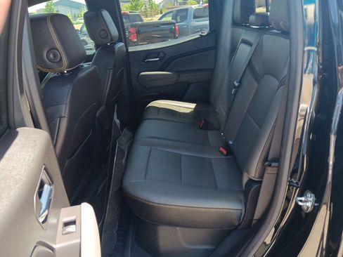 Used 2023 Chevrolet Colorado ZR2 w/ ZR2 Convenience Package III AWD/4WD image 25