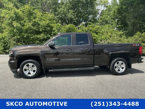 Used 2018 Chevrolet Silverado 1500 LT w/ All Star Edition image 2