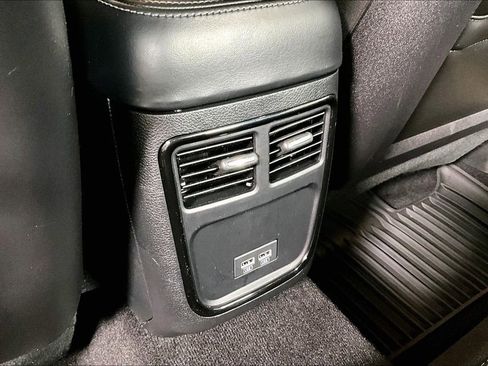 Used 2020 Dodge Charger R/T w/ Blacktop Package image 34