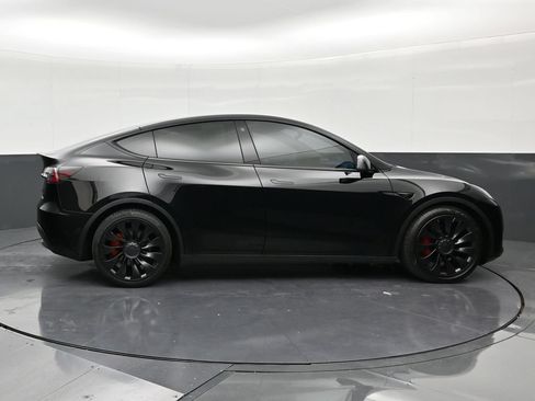 Used 2022 Tesla Model Y Performance AWD/4WD image 6