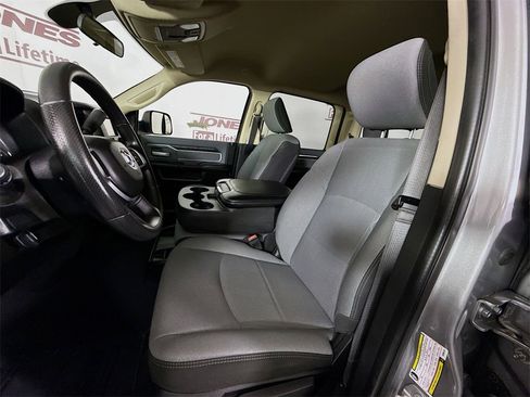 Used 2019 RAM 2500 Big Horn image 24
