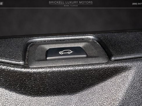 Used 2022 BMW X5 sDrive40i w/ M Sport Package image 17