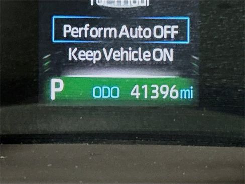 Used 2024 Toyota Sienna XLE image 10