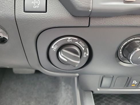 New 2026 Nissan Frontier SV w/ Tow Package AWD/4WD image 26