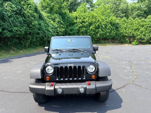 Used 2011 Jeep Wrangler Unlimited Rubicon w/ Dual Top Group AWD/4WD image 10