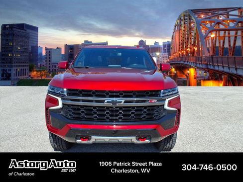 Used 2022 Chevrolet Tahoe Z71 w/ Luxury Package AWD/4WD image 8