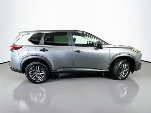 Used 2024 Nissan Rogue S AWD/4WD image 8