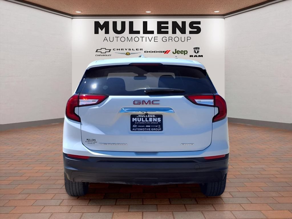 Used 2024 GMC Terrain SLE w/ Fleet Convenience Package AWD/4WD image 6