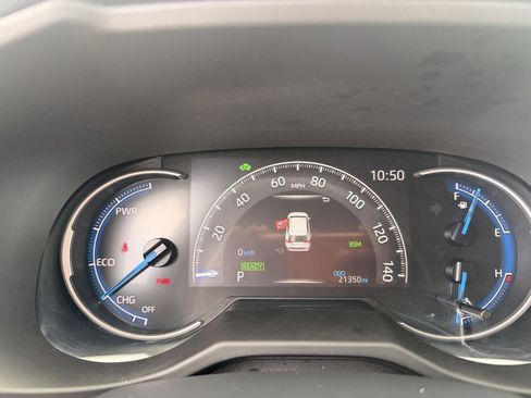 Used 2024 Toyota RAV4 LE AWD/4WD image 17