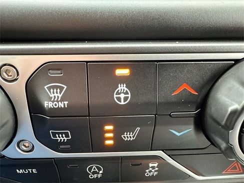 Used 2023 Jeep Gladiator Rubicon w/ LED Lighting Group image 30