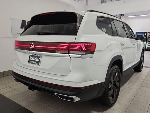 New 2026 Volkswagen Atlas SE FWD image 4