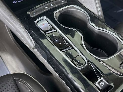 Used 2023 Buick Envision Essence image 16