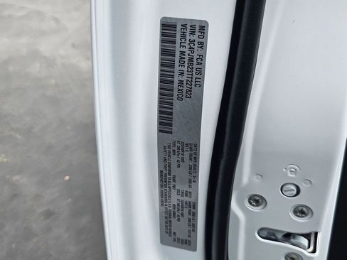 New 2026 Jeep Cherokee Laredo AWD/4WD image 33
