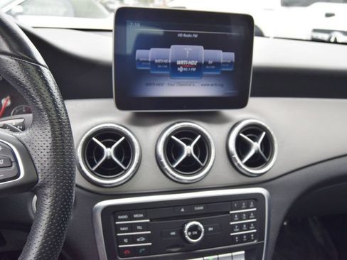 Used 2019 Mercedes-Benz CLA 250 4MATIC image 27
