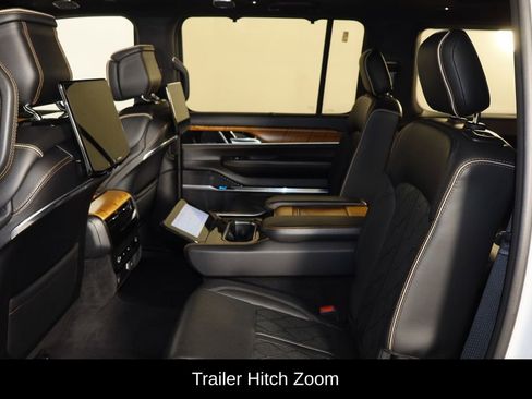 Used 2022 Jeep Grand Wagoneer Series III w/ Rear Seat Video Group 1 image 17