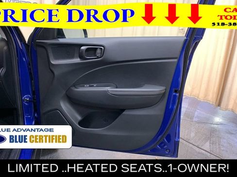 Used 2024 Hyundai Venue Limited FWD image 10