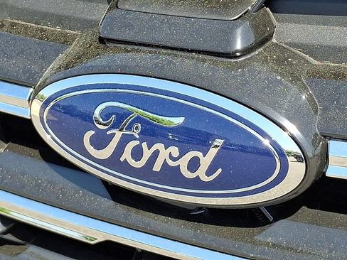 New 2026 Ford Explorer Active RWD image 11