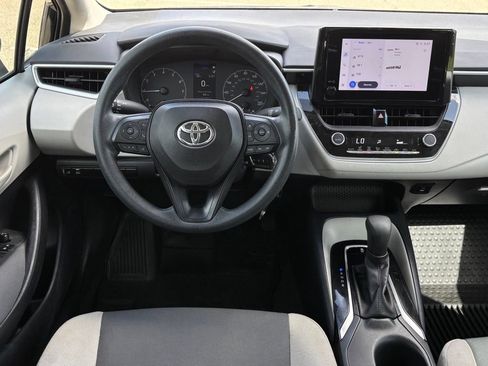 Used 2023 Toyota Corolla LE FWD image 9