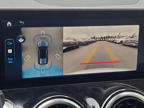 New 2026 Mercedes-Benz GLB 250 4MATIC image 44