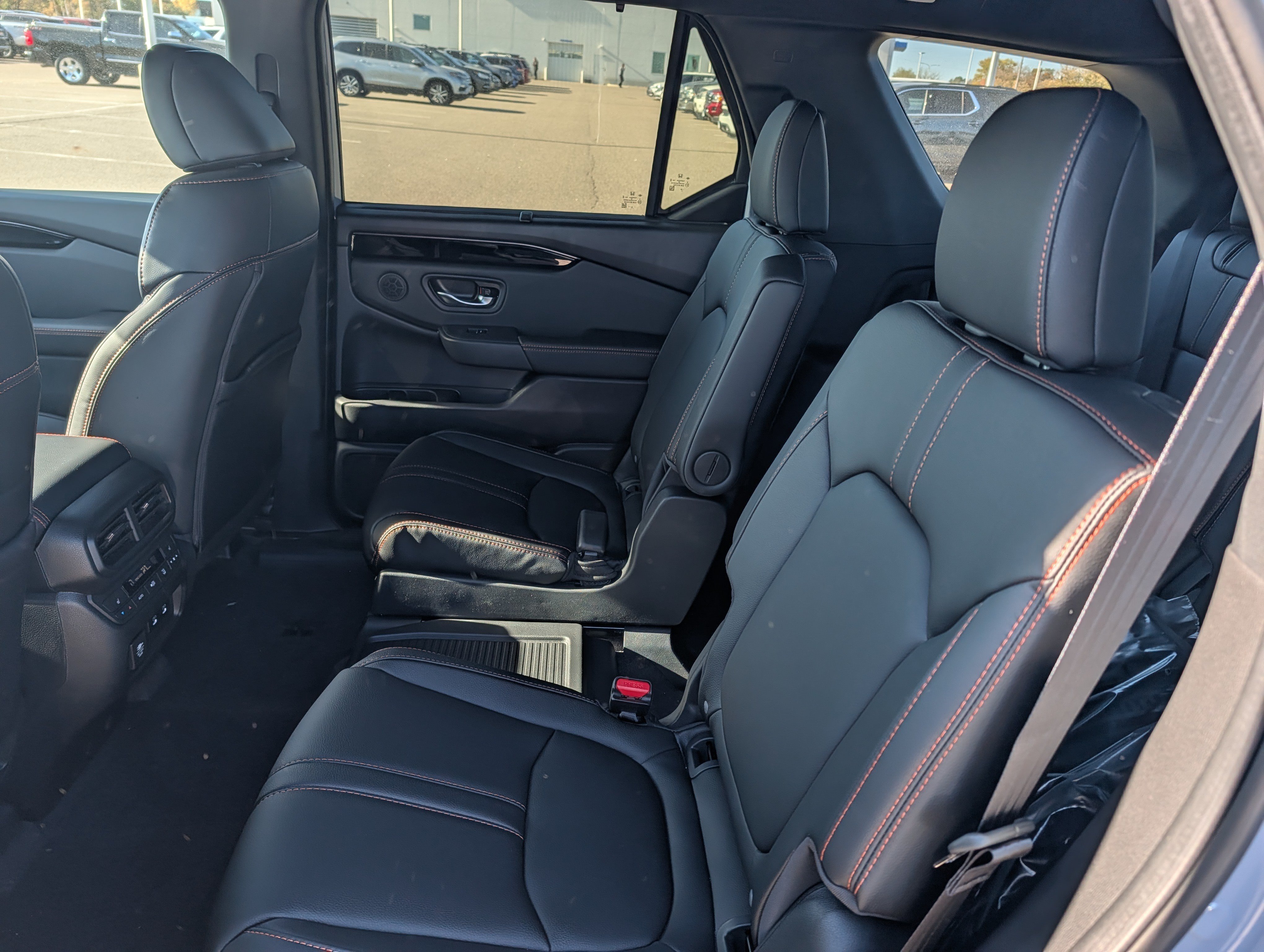 New 2026 Honda Pilot TrailSport image 6