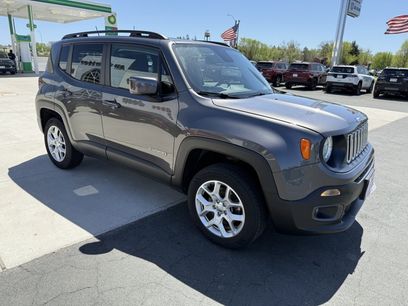 Used 2017 Jeep Renegade Latitude w/ Popular Equipment Group