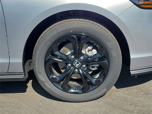 New 2025 Honda Accord SE image 5