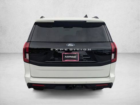 New 2027 Ford Expedition Active RWD image 7
