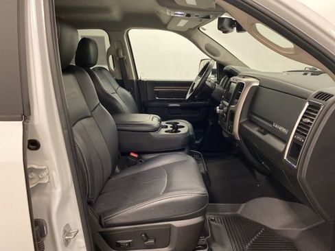 Used 2018 RAM 1500 Laramie AWD/4WD image 25