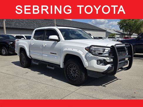 Used 2017 Toyota Tacoma SR5 w/ Tow Package image 1