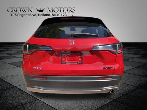 Used 2024 Honda HR-V Sport image 9