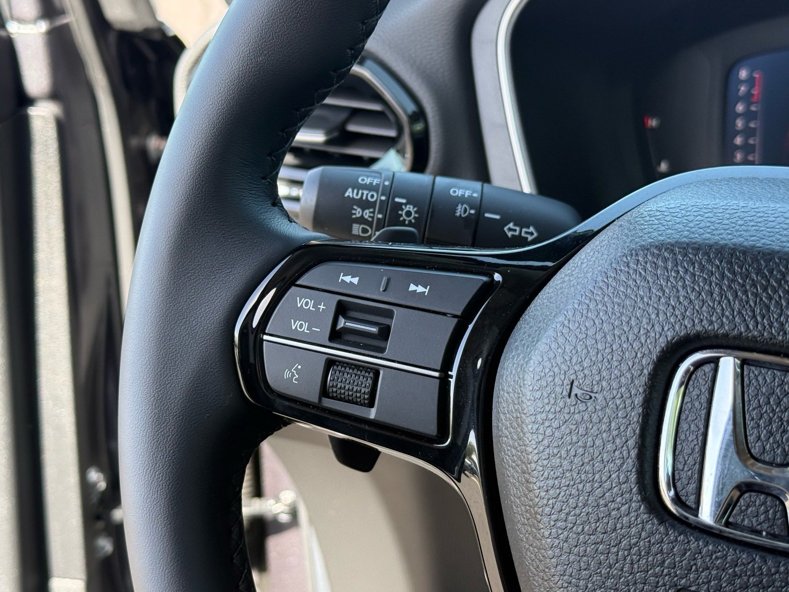 Used 2026 Honda Pilot EX-L image 17