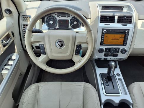 Used 2010 Mercury Mariner Premier FWD image 6