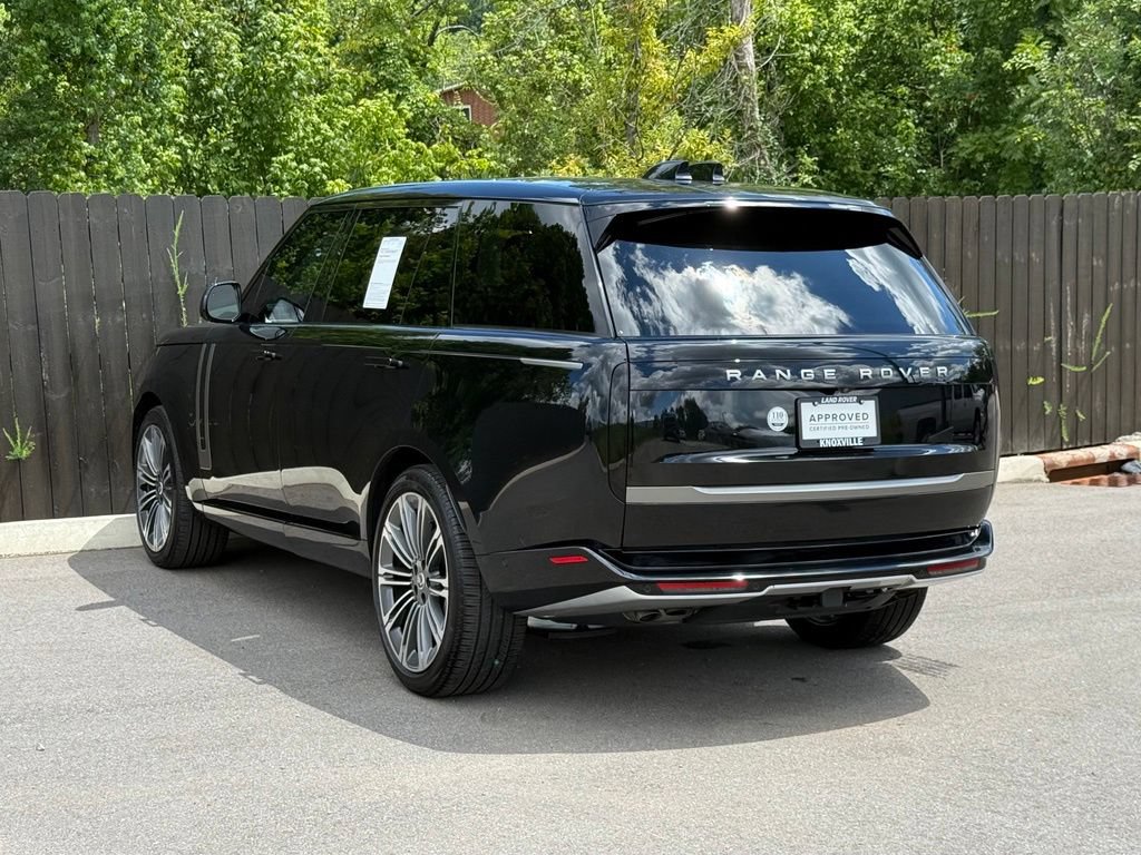 Certified 2025 Land Rover Range Rover Long Wheelbase SE AWD/4WD image 3