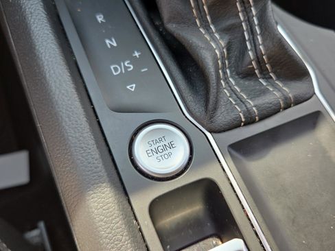 Used 2022 Volkswagen Atlas SE FWD image 18