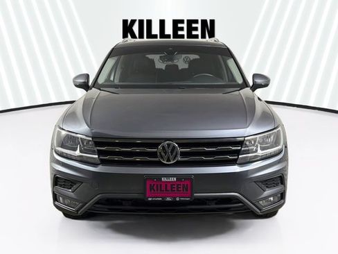 Used 2021 Volkswagen Tiguan SE FWD image 2