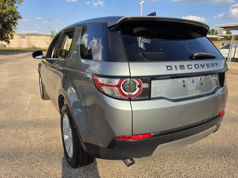 Used 2018 Land Rover Discovery Sport SE AWD/4WD image 5