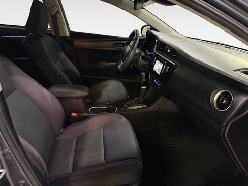 Used 2018 Toyota Corolla LE image 22