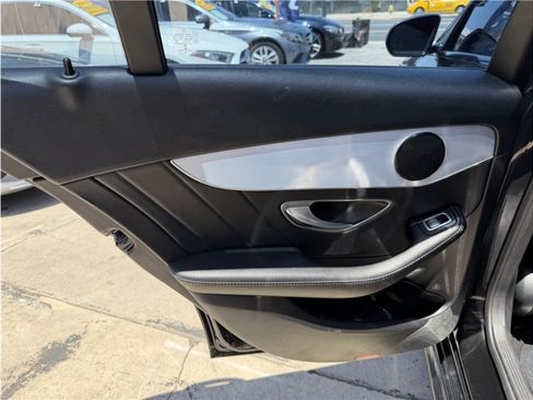Used 2019 Mercedes-Benz C 300 Sedan image 20