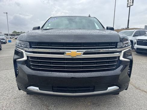 Used 2024 Chevrolet Suburban LT image 11