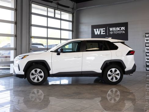 Used 2024 Toyota RAV4 LE AWD/4WD image 1